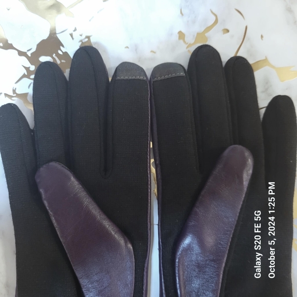 Apt 9 Purple Leather Gloves w/ Touchscreen Fingertips on Index/Thumb, Medium - Picture 2 of 3